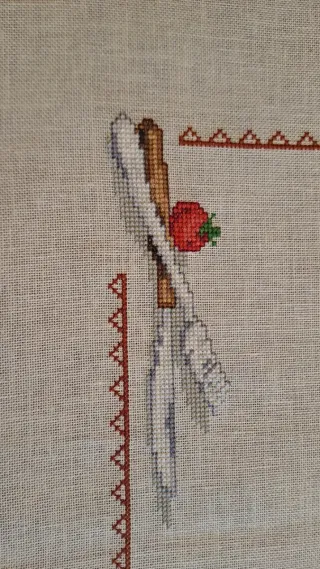 Runner e centrino ricamati