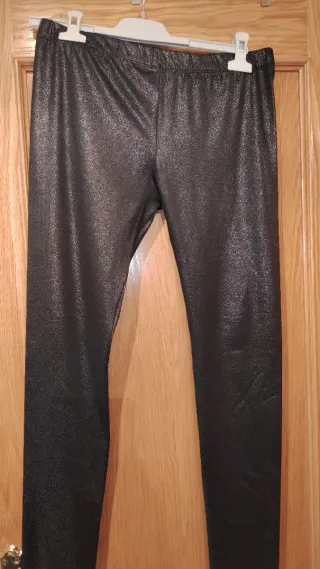 Leggings plateados brillantes