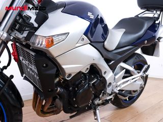 SUZUKI GSR 600