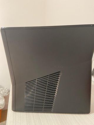 Xbox 360 + 5 juegos + 2 mandos