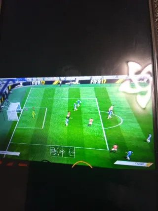 PS4 + 4 juegos y mando