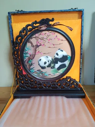 Decoración Oriental Panda y Flores bordado