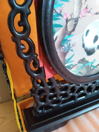 Decoración Oriental Panda y Flores bordado