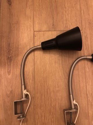 Lámpara de pinza IKEA flexible