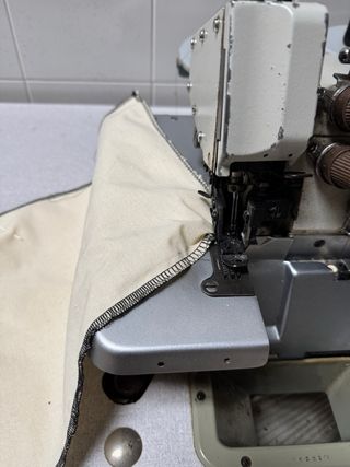 Remalladora 4 hilos industrial