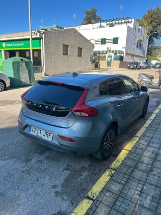 Volvo V40 2016