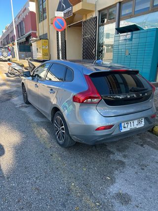 Volvo V40 2016