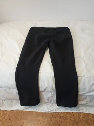 Pantalón de Montaña Invierno Mujer Negro. Nuevo