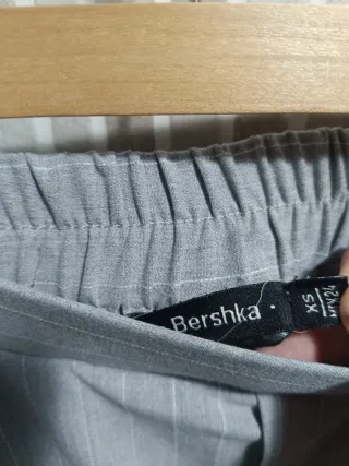 Pantalón vestir gris raya diplomática