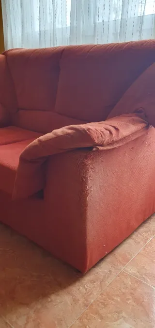 2 Sofás de Tela Rojos