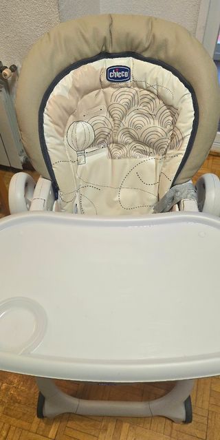 Trona Chicco Polly Progress 5