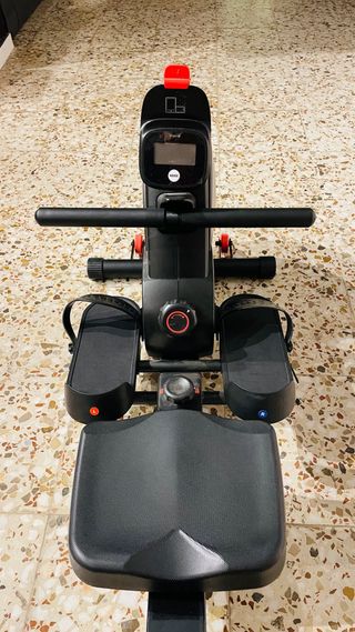Maquina de Remo Domyos 120 totalmente nueva.