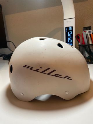 Casco Miller Skate Blanco