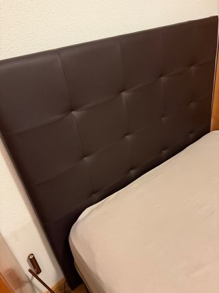 Canapé y respaldo 150 cm polipiel