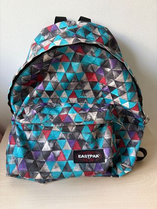 Mochila Eastpak Multicolor Triángulos