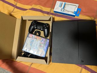 PS4 (PlayStation 4) Negra