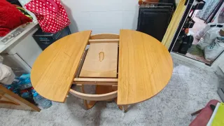 Mesa de cocina redonda de madera