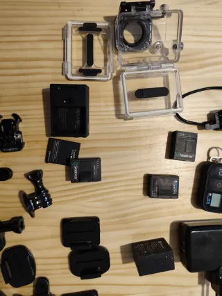 GoPro Hero 3 Cámara de Acción + Accesorios