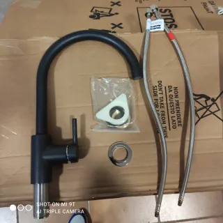 Miscelatore Franke Lina colore nero.