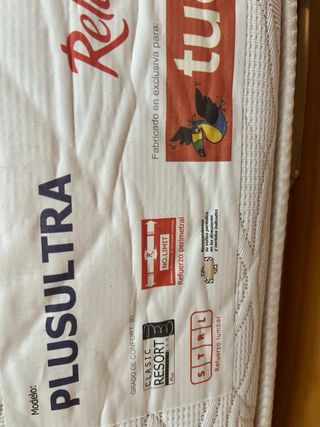 Set camera da letto: materasso, rete e comodini