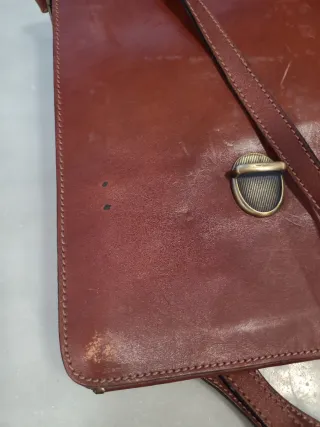 Cartera portadocumentos de cuero