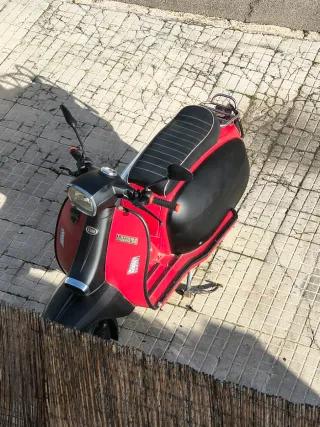 Scomadi Turismo Leggera Scooter Roja
