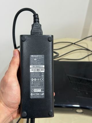 Xbox 360 250GB + 2 mandos + HDMI | Pack completo