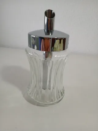 Azucarero de cristal y metal
