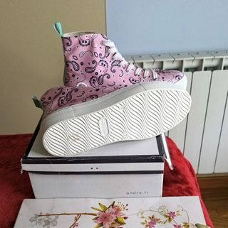 Zapatillas altas plataforma rosa paisley talla 39