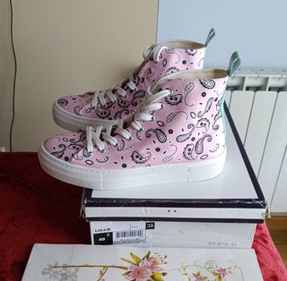 Zapatillas altas plataforma rosa paisley talla 39