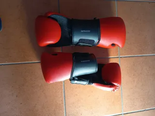 Guantes de boxeo Outshock rojos