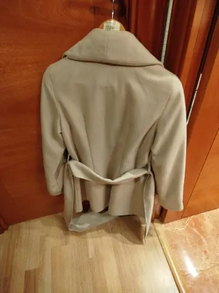 Abrigo mujer beige