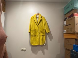 Abrigo Mango amarillo mujer