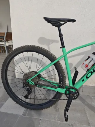 Orbea Alma H30 con Tija Telescópica