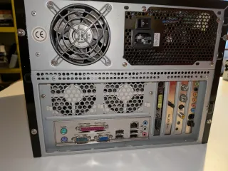 PC Multimedia Antiguo.