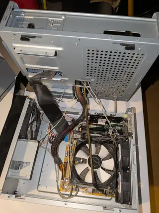 PC Multimedia Antiguo.