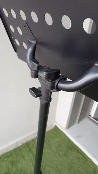 Atril Thomann para partituras