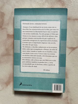 El Niño con el Pijama de Rayas