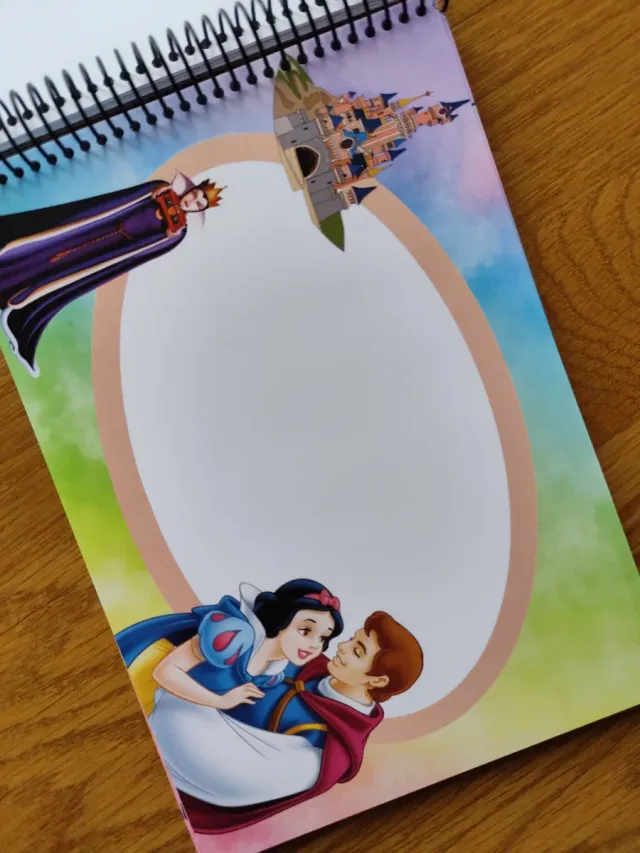 Libro de Firmas Disney Inés Disneyland Paris