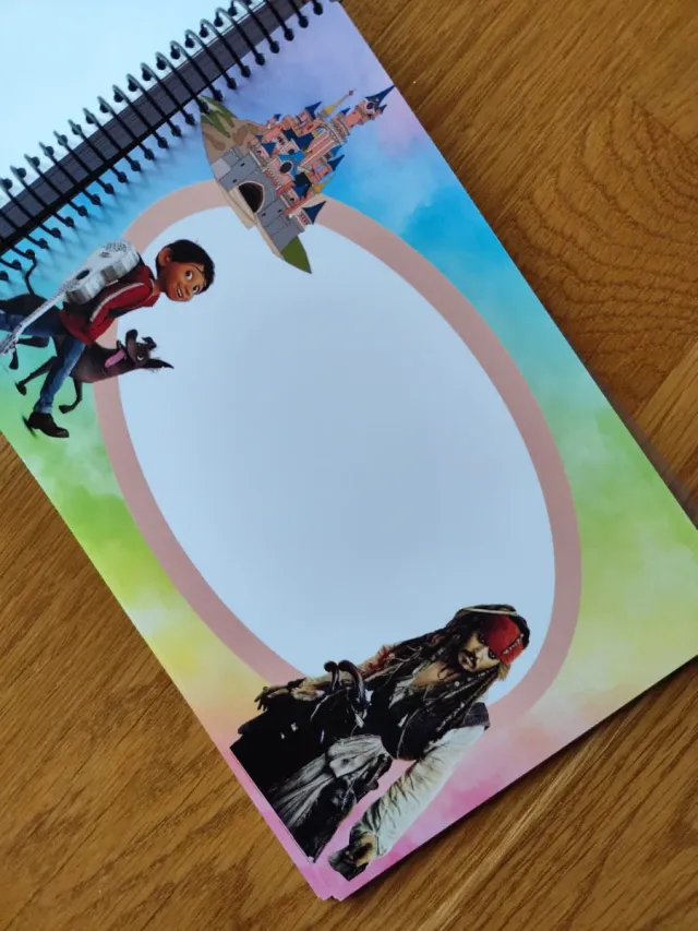 Libro de Firmas Disney Inés Disneyland Paris