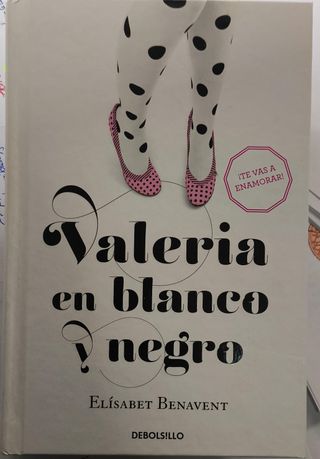 Valeria en el Espejo,al desnudo y en B&N. 3 libros