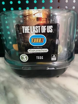 tess - duck in bath tub 3