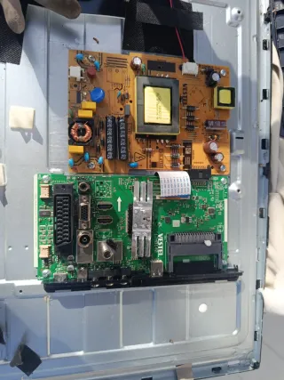 Scheda TV Telefunken TE32269S27YXD