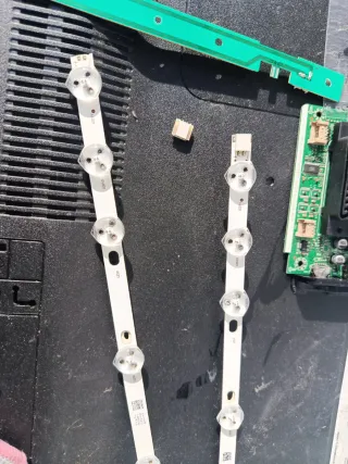 Scheda TV Telefunken TE32269S27YXD