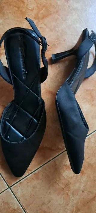 Zapatos de tacón Tamaris negros talla 39