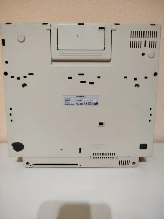 Máquina de escribir Olympia Splendid retro