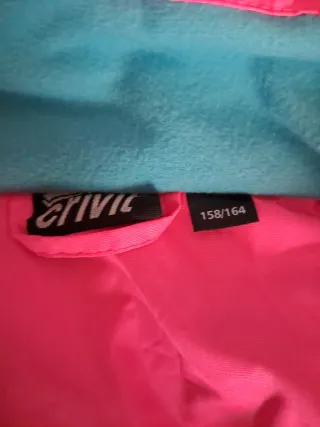 Cazadora nieve niña