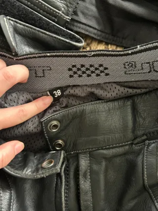 Traje de moto de cuero Talla 38. Mujer