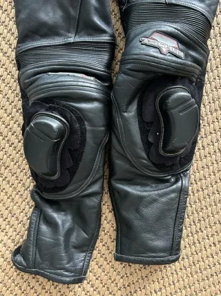 Traje de moto de cuero Talla 38. Mujer