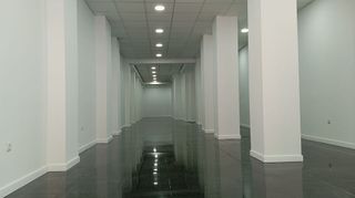Local comercial en alquiler en Gran Vía en Valencia